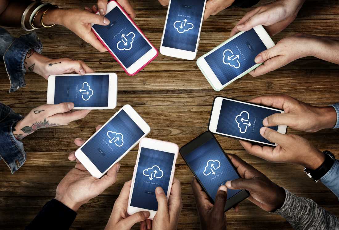 Cloud Hosted Phone System users with Unified Communications apps on their smartphones