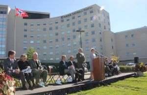 Teri Popp speaking at Fairview Southdale Hospital in 2012